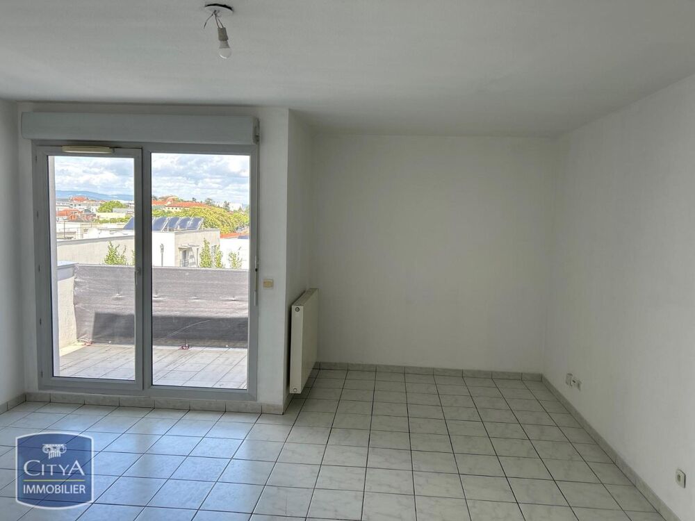 location Appartement - 3 pièce(s) - 70 m² Villefranche-sur-Saône (69400)