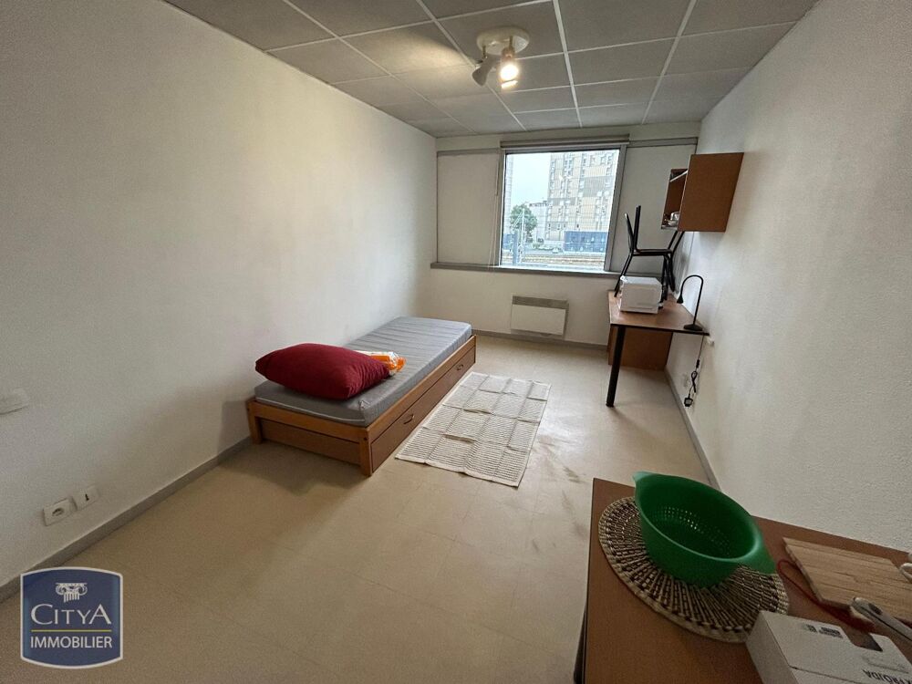 **TOURS CENTRE - STUDIO MEUBLE RESIDENCE ETUDIANTE** CIT....