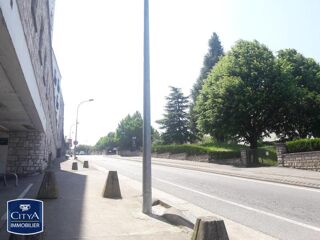  Parking / Garage à louer 