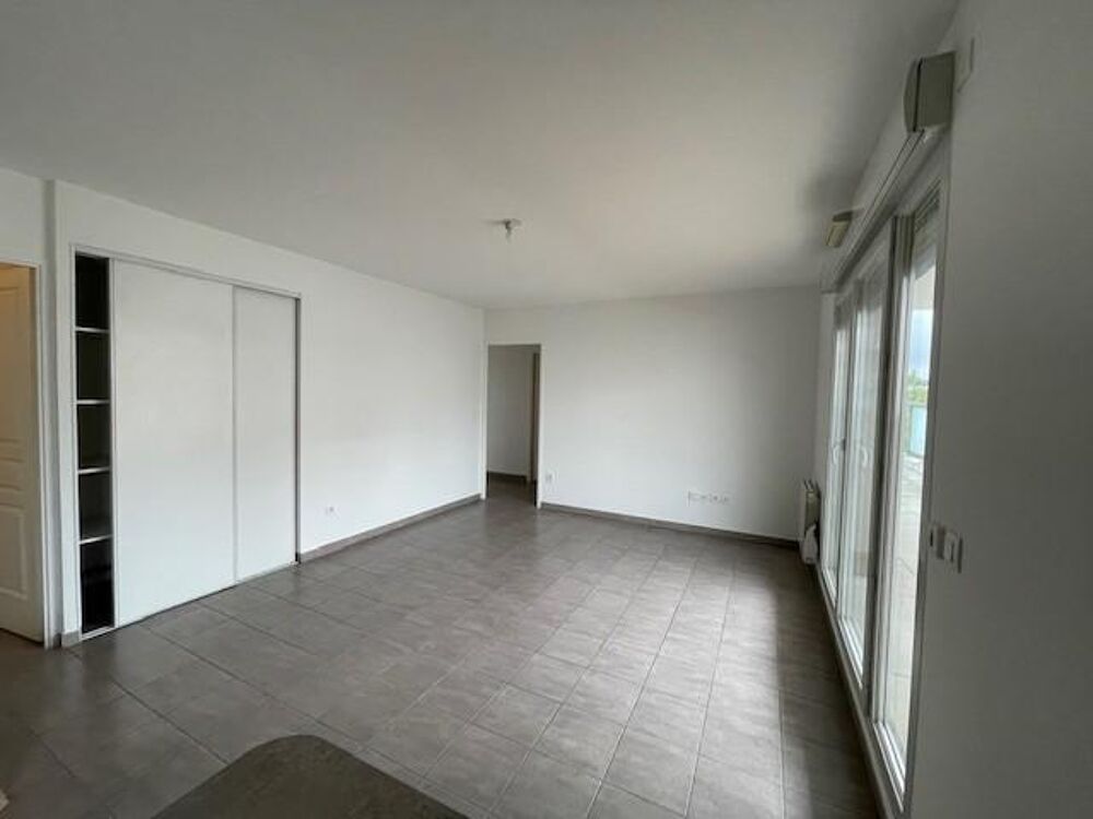 location Appartement - 3 pièce(s) - 65 m² Décines-Charpieu (69150)
