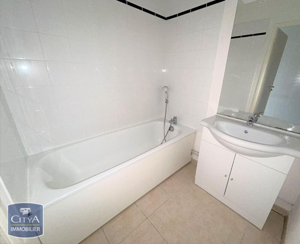 location Appartement - 2 pièce(s) - 47 m² Soissons (02200)
