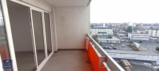  Appartement à louer 4 pièces 87 m²
