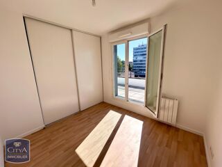  Appartement à louer 3 pièces 64 m²