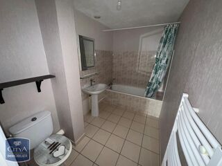  Appartement à louer 3 pièces 74 m²