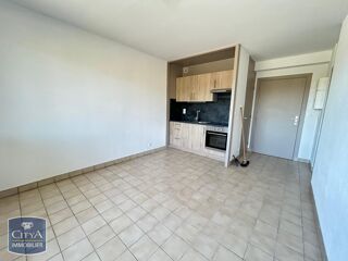  Appartement à louer 2 pièces 32 m²