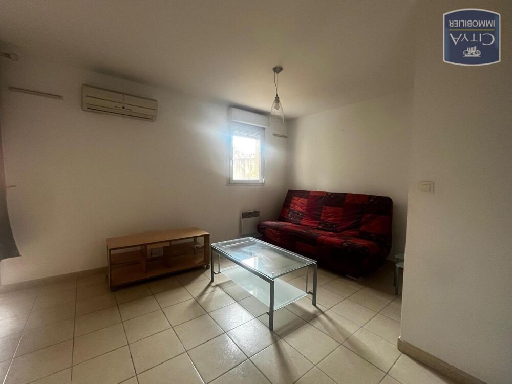 A LOUER - NIMES - STUDIO MEUBLE - PARKING EN SOUS SOL- T....