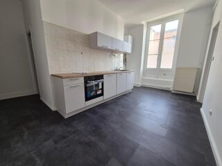  Appartement à louer 5 pièces 154 m²