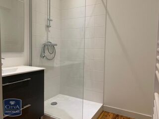  Appartement à louer 2 pièces 50 m²