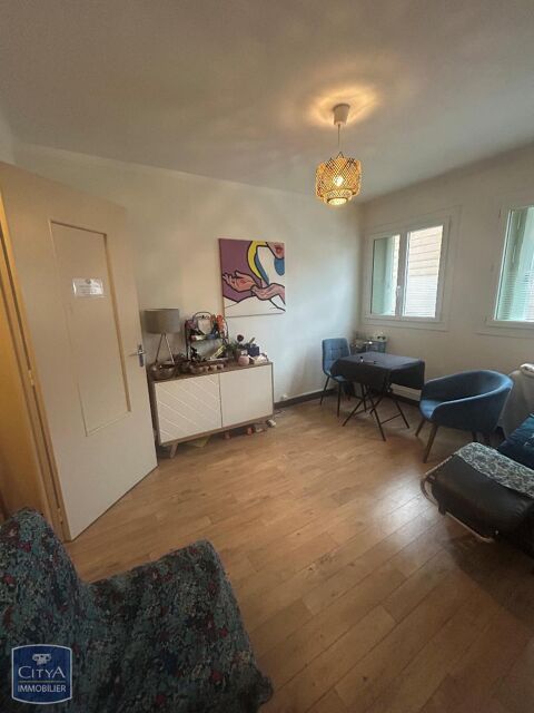 &Agrave; LOUER : Local professionnel situ&eacute; en plein c�ur de ... 619 83700 Saint raphael