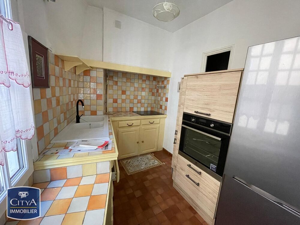 À LOUER : Appartement T3 à Carpentras. Ce bien immobilie....