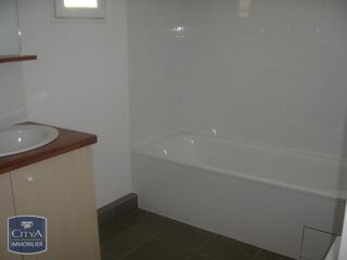  Appartement à louer 3 pièces 69 m²