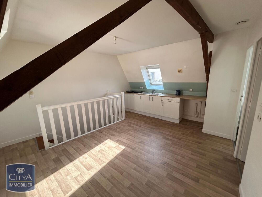 APPARTEMENT 2 PIECES DE 23M² - CENTRE NEUVILLE DE POITOU....
