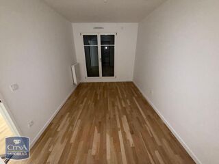  Appartement � louer 4 pi�ces 80 m�