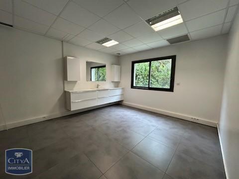   Location / Local Commercial - 50 m² 