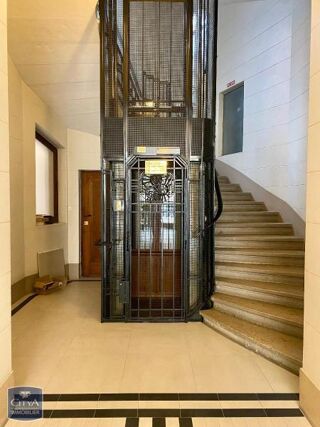  Appartement � louer 5 pi�ces 168 m�