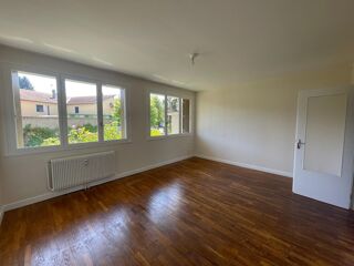  Appartement à louer 3 pièces 69 m²