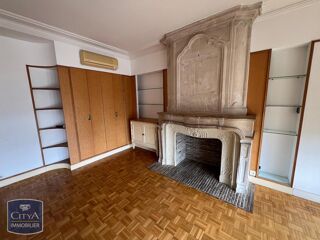  Appartement à louer 6 pièces 163 m² Le mans