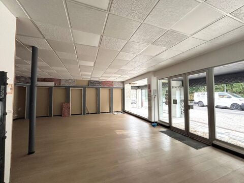   Location / Local Commercial 