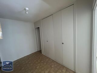  Appartement à louer 3 pièces 65 m²