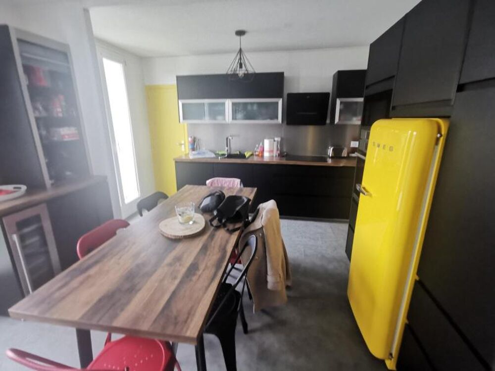 location Appartement - 4 pièce(s) - 79 m² La Rochelle (17000)