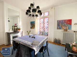  Appartement à louer 5 pièces 126 m²