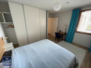  Appartement à louer 3 pièces 78 m²