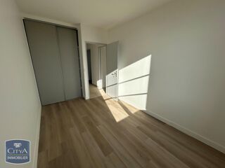  Appartement à louer 4 pièces 88 m²