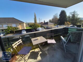  Appartement à louer 3 pièces 61 m²