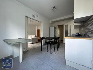  Appartement à louer 2 pièces 45 m²