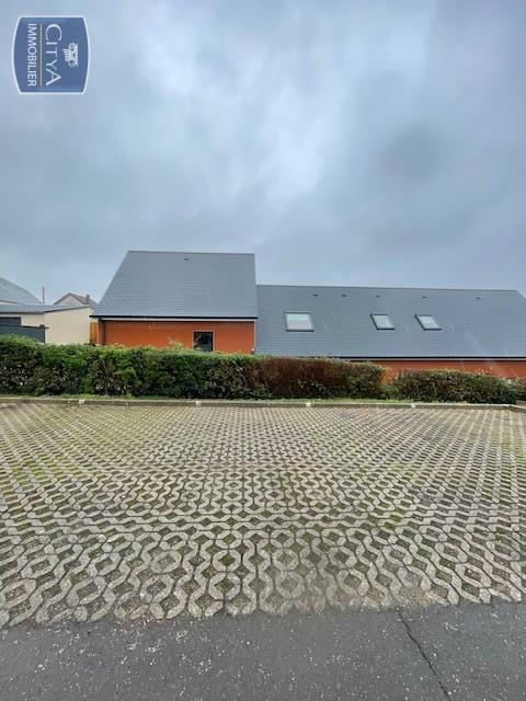  Parking / Garage � louer 