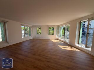  Appartement à louer 4 pièces 89 m²