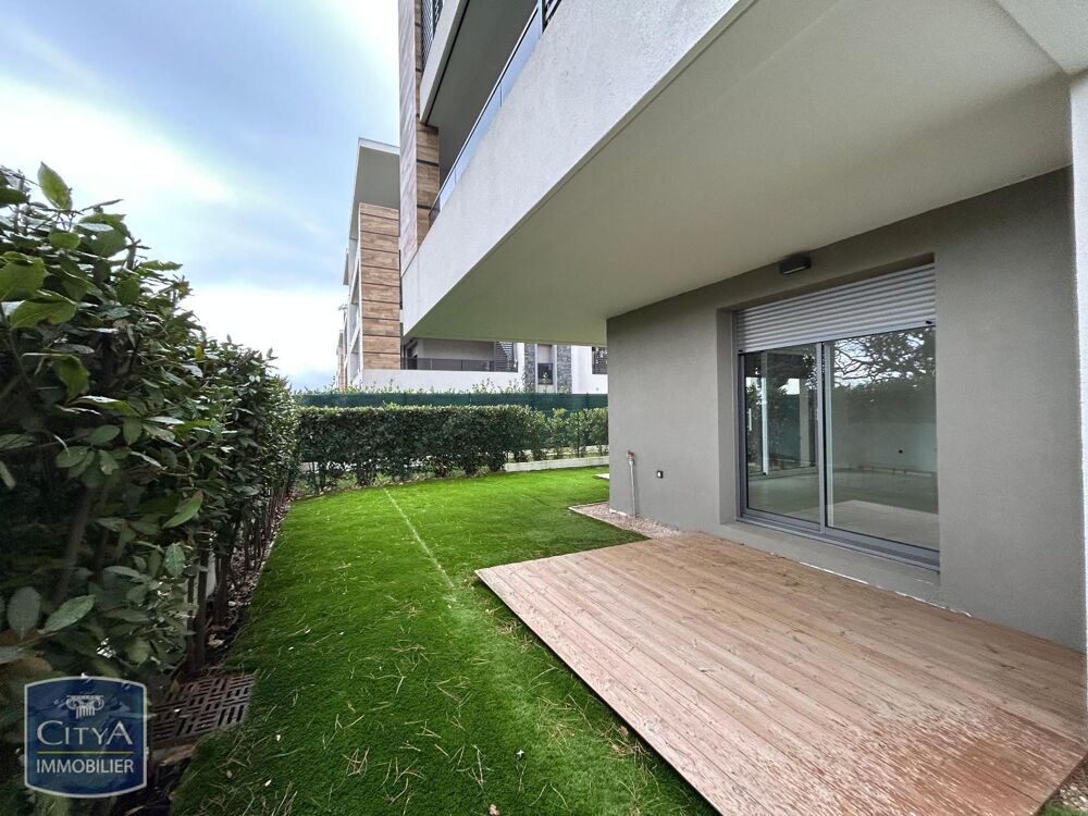 location Appartement - 3 pièce(s) - 68 m² Cannes La Bocca (06150)