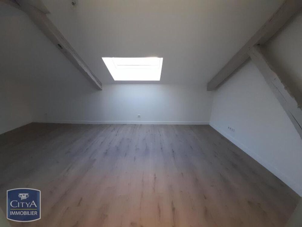 A LOUER Superbe appartement de type T2 situé en plein coe....