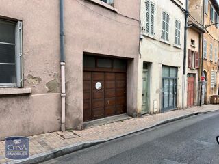  Parking / Garage à louer 