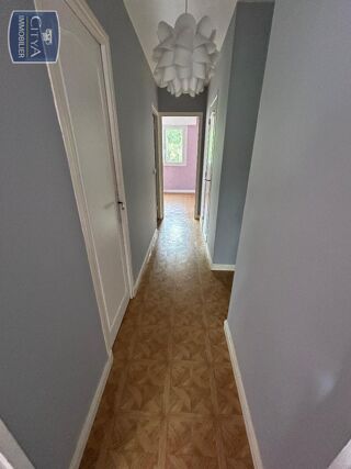  Appartement à louer 4 pièces 76 m²