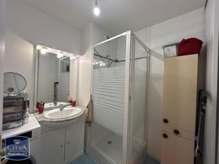  Appartement à louer 2 pièces 44 m²