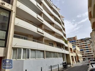  Appartement à louer 4 pièces 85 m²