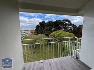  Appartement à louer 3 pièces 78 m²