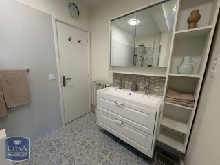  Appartement à louer 2 pièces 55 m²
