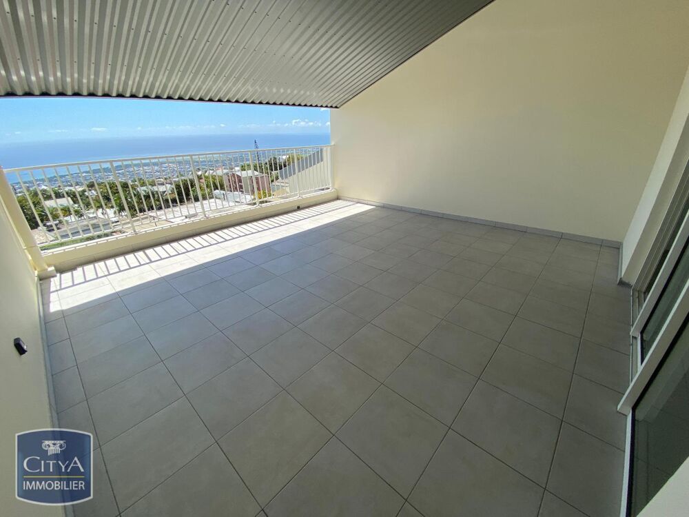 location Appartement - 3 pièce(s) - 96 m² Sainte-Clotilde (97490)