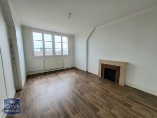  Appartement à louer 4 pièces 122 m²