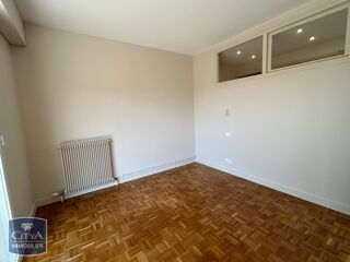  Appartement à louer 3 pièces 57 m²