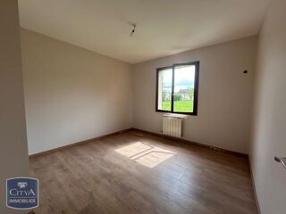  Maison à louer 6 pièces 131 m²
