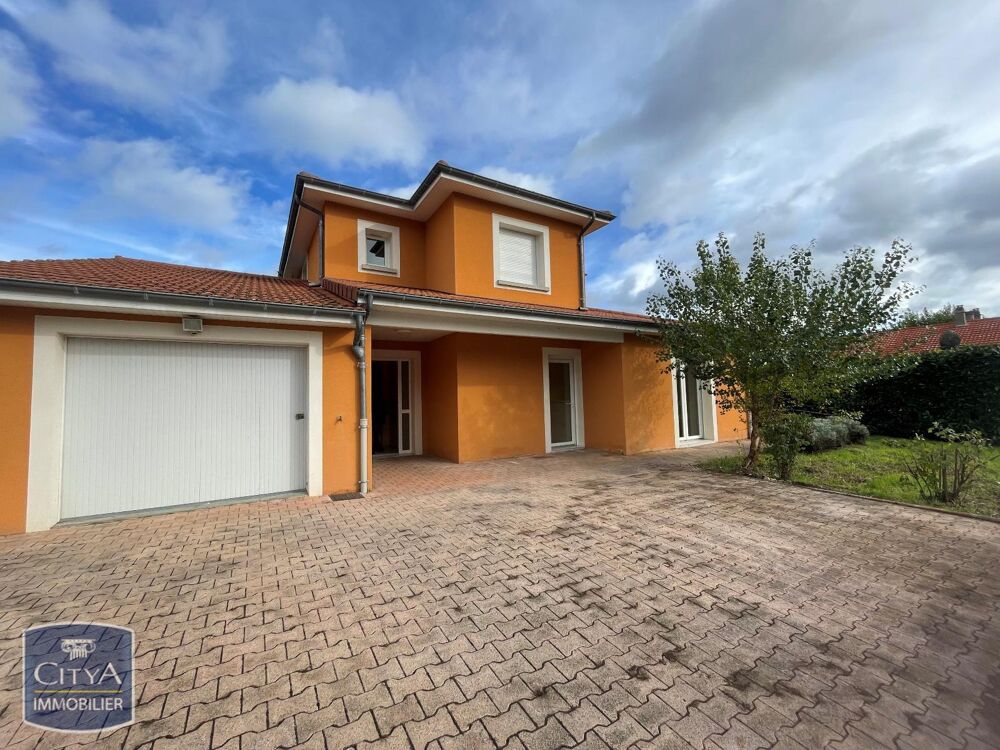 location Maison - 5 pièce(s) - 131 m² Riom (63200)