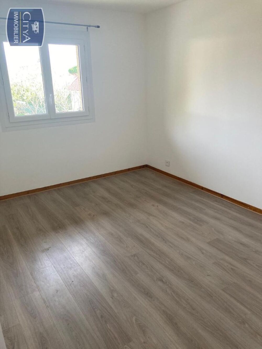 location Appartement - 3 pièce(s) - 68 m² Prévessin-Moëns (01280)