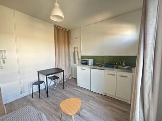  Appartement à louer 1 pièce 13 m²