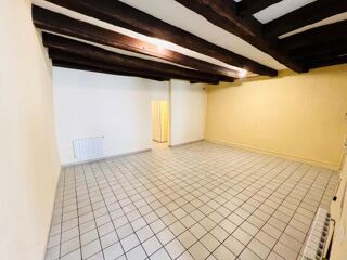 Appartement à louer 3 pièces 83 m²