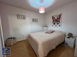  Appartement à louer 4 pièces 98 m²