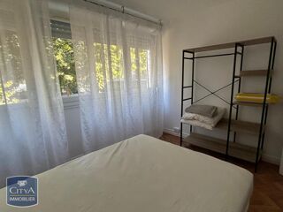  Appartement à louer 3 pièces 65 m²