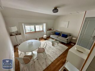  Appartement à louer 3 pièces 55 m²